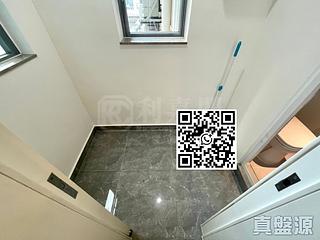 Tseung Kwan O - Capri Block 9 07