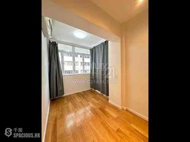 Leighton Hill - Starlight House 09