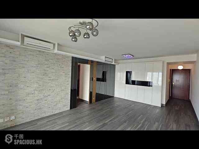 West Kowloon - Sorrento Phase 1 Block 3 03
