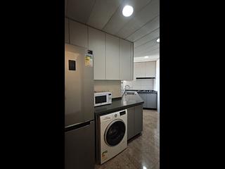 West Kowloon - Sorrento Phase 1 Block 3 06