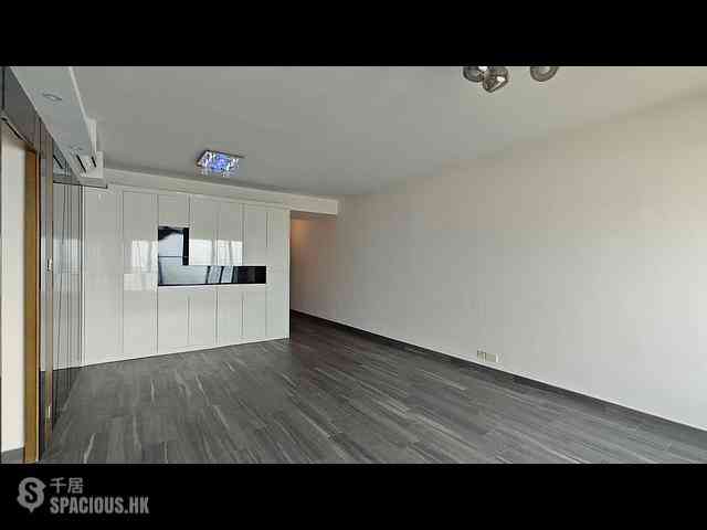 West Kowloon - Sorrento Phase 1 Block 3 08