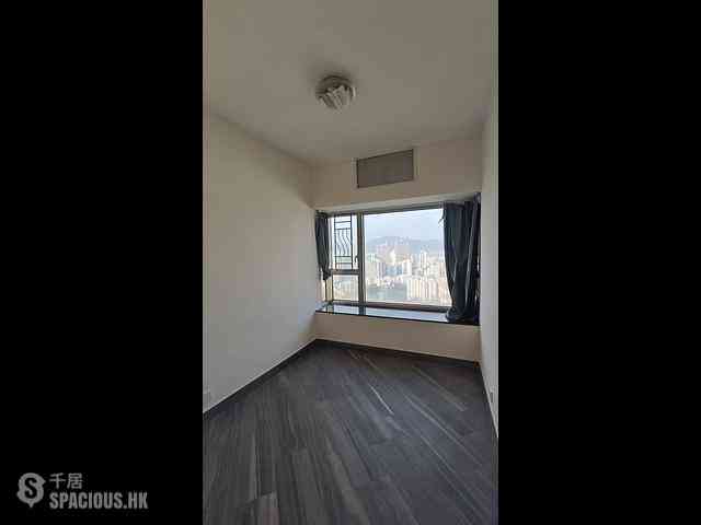 West Kowloon - Sorrento Phase 1 Block 3 10