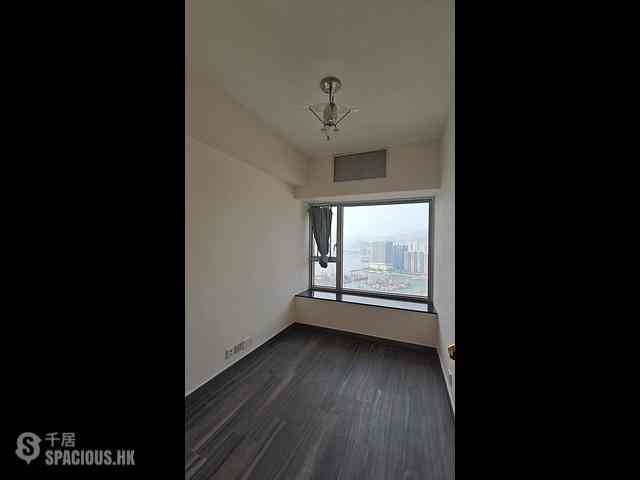 West Kowloon - Sorrento Phase 1 Block 3 11