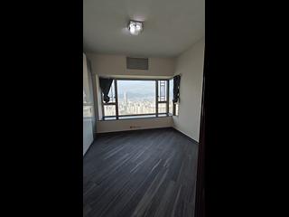 West Kowloon - Sorrento Phase 1 Block 3 13