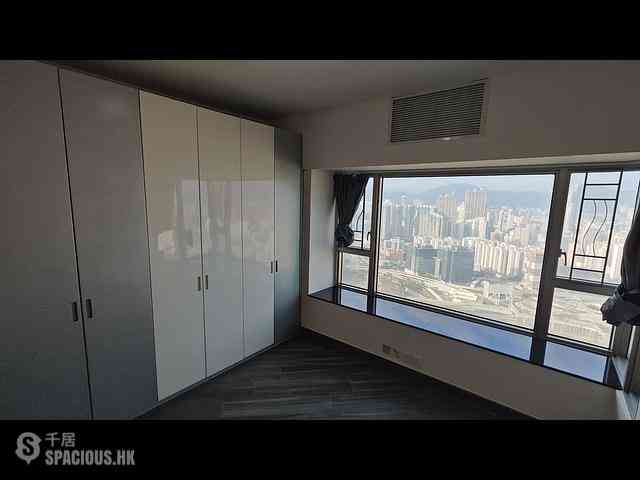 West Kowloon - Sorrento Phase 1 Block 3 14