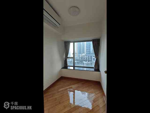 West Kowloon - Sorrento Phase 1 Block 5 06