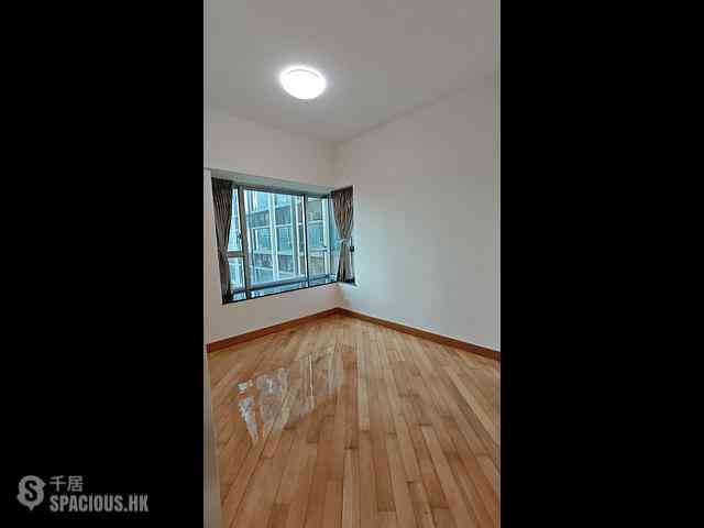 West Kowloon - Sorrento Phase 1 Block 5 09