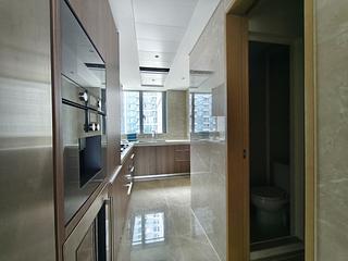 Cheung Sha Wan - Grand Victoria 06