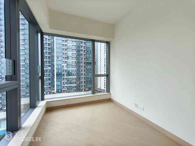 Cheung Sha Wan - Grand Victoria 18