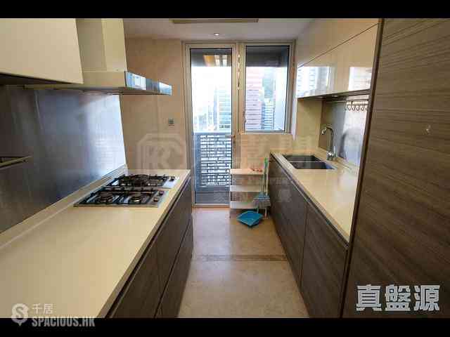 Wong Chuk Hang - Marinella Block 1 04