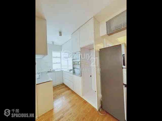 Leighton Hill - Starlight House 08