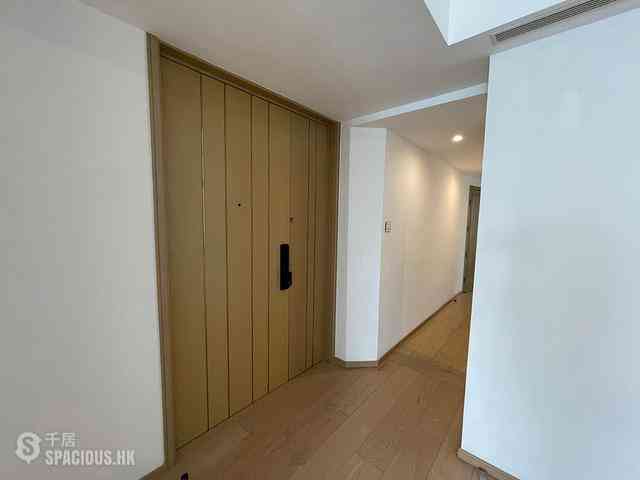 Fortress Hill - Harbour Glory Block 8 08
