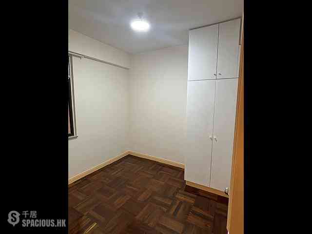 Sai Ying Pun - Silver Court 06