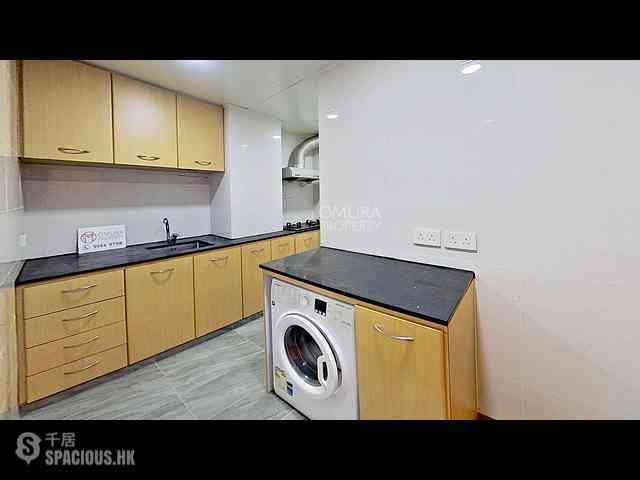 Causeway Bay - Bay View Mansion 18