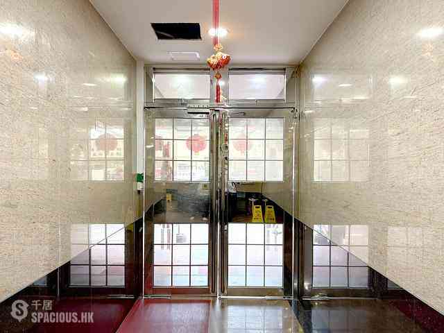 Causeway Bay - Bay View Mansion 24