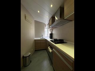 Mid Levels Central - Jing Tai Garden Mansion 08