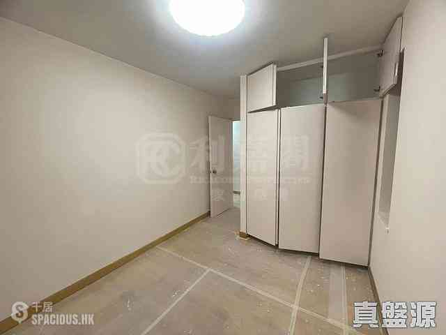 Braemar Hill - Wilshire Towers Block C 03