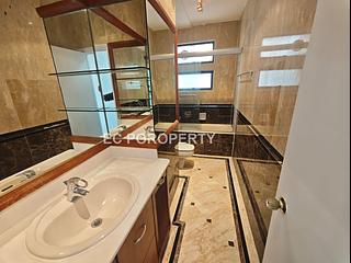 Chung Hom Kok - Cape Court 16