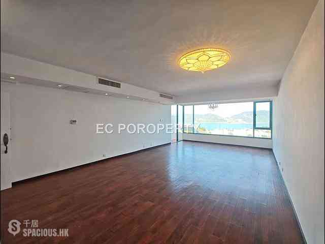 Chung Hom Kok - Cape Court 05