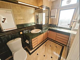Chung Hom Kok - Cape Court 23