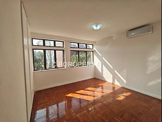 Chung Hom Kok - Cape Court 17