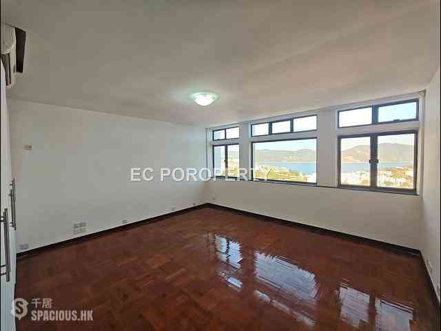Chung Hom Kok - Cape Court 14