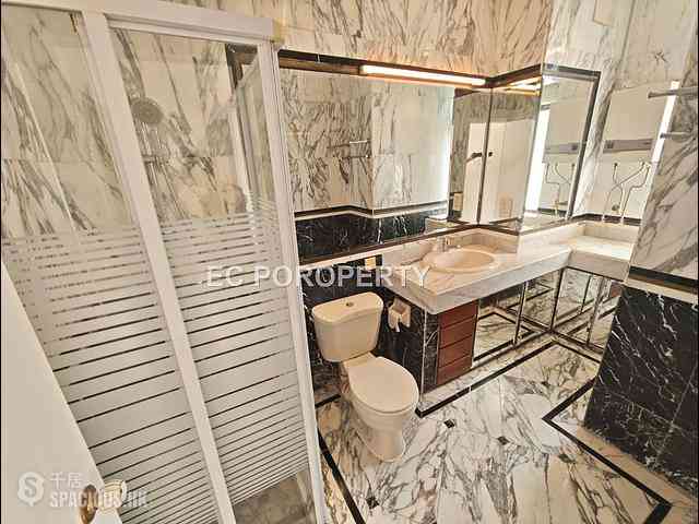 Chung Hom Kok - Cape Court 19