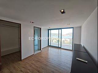 Chung Hom Kok - Cape Court 10