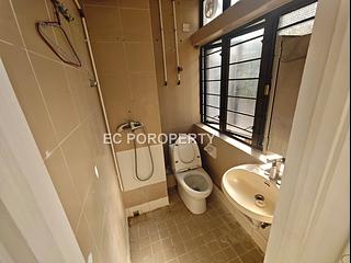 Chung Hom Kok - Cape Court 26