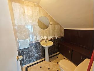 Chung Hom Kok - Cape Court 24
