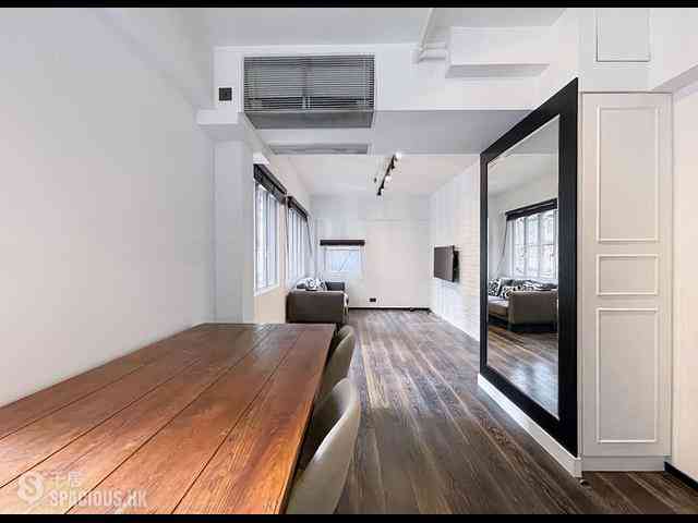 Sheung Wan - 13-15, Queen's Road West 03