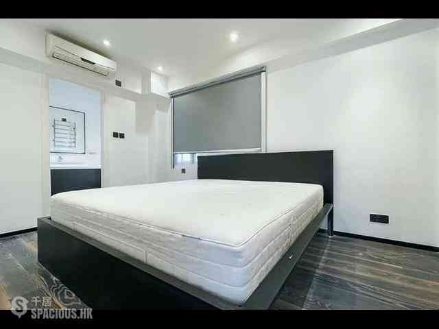 Sheung Wan - 13-15, Queen's Road West 04