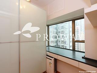 Wan Chai - The Zenith 06