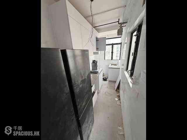Sai Ying Pun - Hansen Court 04