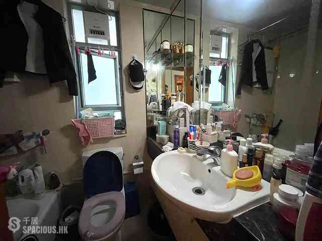 Tung Chung - Seaview Crescent Block 3 08