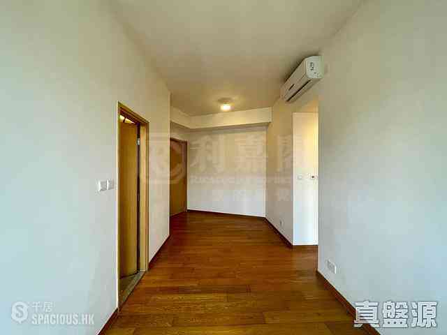 Tseung Kwan O - The Papillons Block 7 01