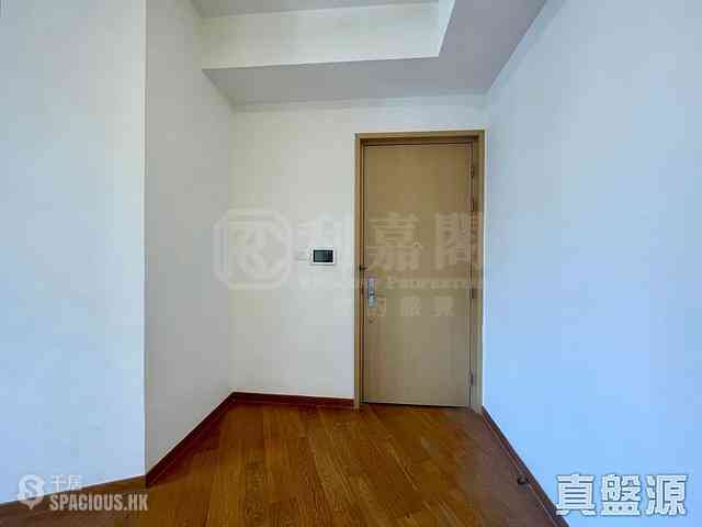 Tseung Kwan O - The Papillons Block 7 08