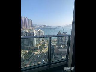 Tseung Kwan O - Twin Peaks Block 2 02