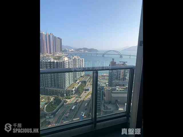 Tseung Kwan O - Twin Peaks Block 2 02