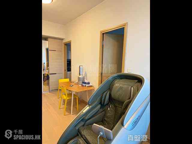 Tseung Kwan O - Twin Peaks Block 2 04