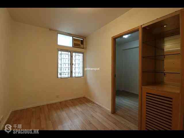 Wan Chai - Luen Lee Building 02