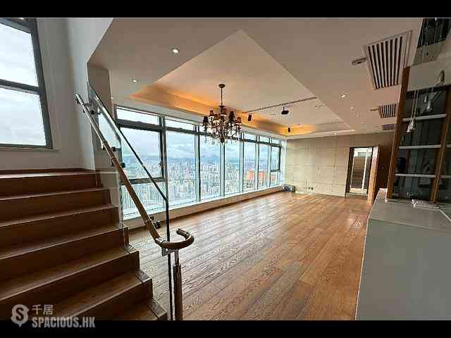 West Kowloon - The Harbourside Block 3 02
