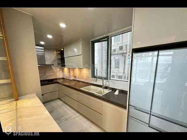 West Kowloon - The Harbourside Block 3 04