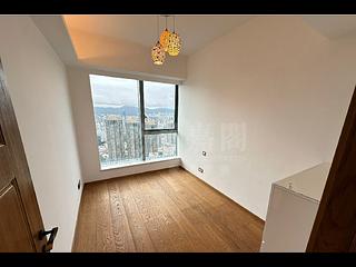 West Kowloon - The Harbourside Block 3 08