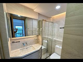 West Kowloon - The Harbourside Block 3 09