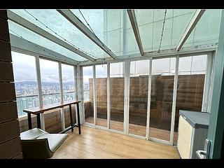 West Kowloon - The Harbourside Block 3 12