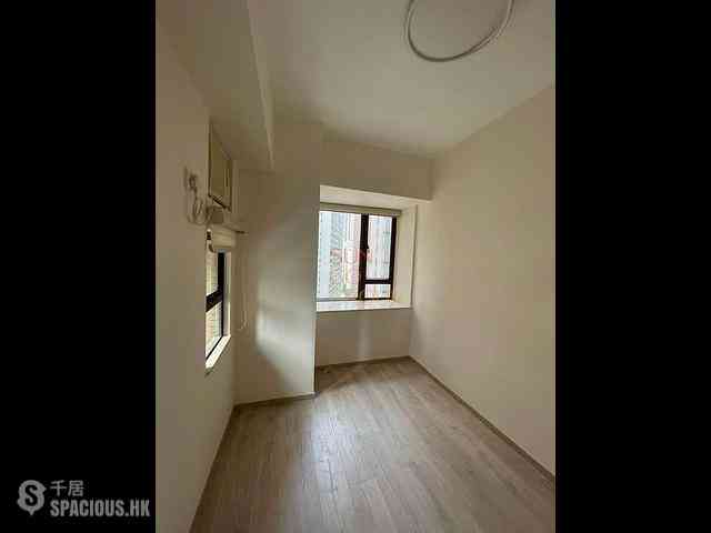 Mid Levels Central - Robinson Heights Block 2 03