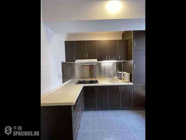 Mid Levels Central - Robinson Heights Block 2 07