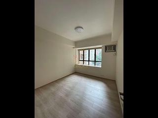 Mid Levels Central - Robinson Heights Block 2 05