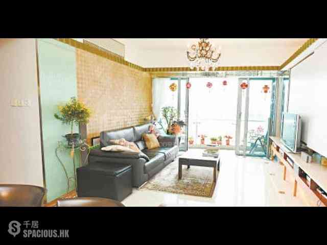 West Kowloon - The Harbourside Block 1 01